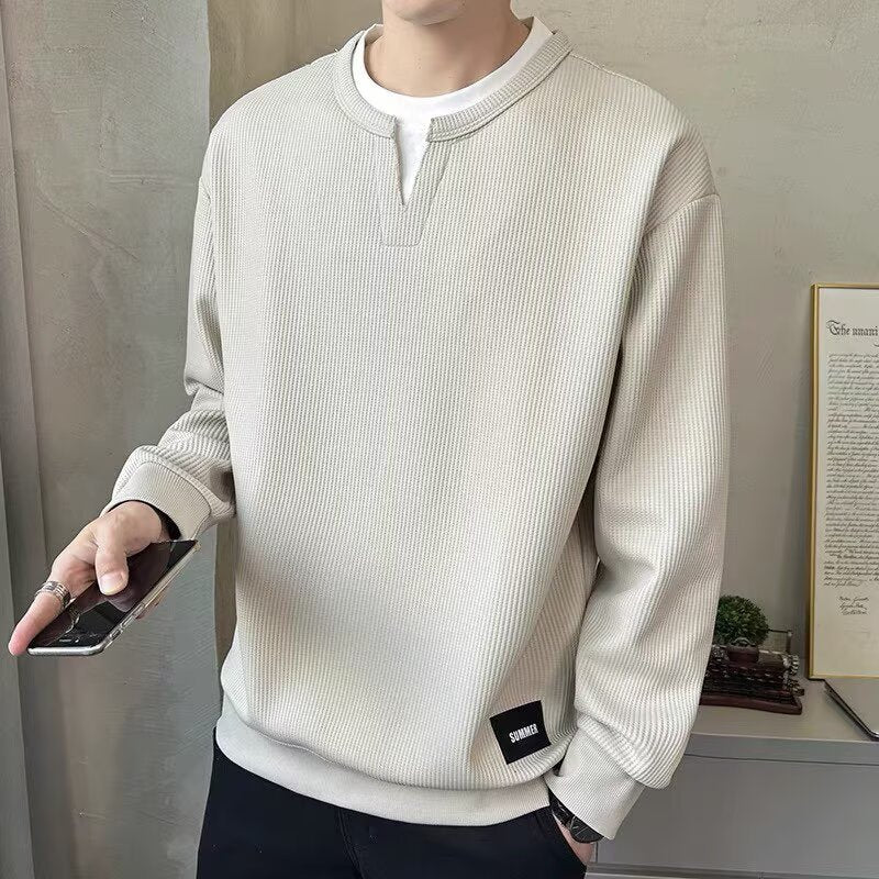 Men's layered hoodie, no hood, long-sleeved t-shirt, trendy casual style, perfect for spring and autumn.