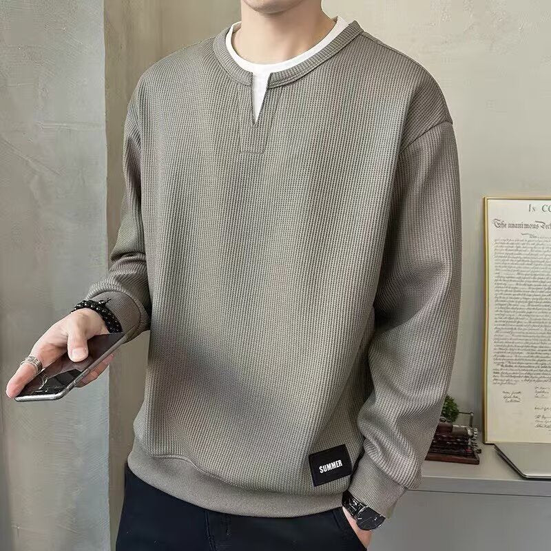 Men's layered hoodie, no hood, long-sleeved t-shirt, trendy casual style, perfect for spring and autumn.